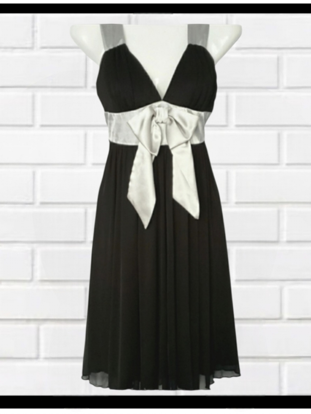 SPEECHLESS Beautiful Black Cocktail Dress with Gray Satin Straps/Bow in Front